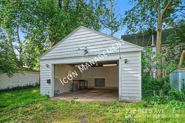 Photo - 132 Reed St Unit 1