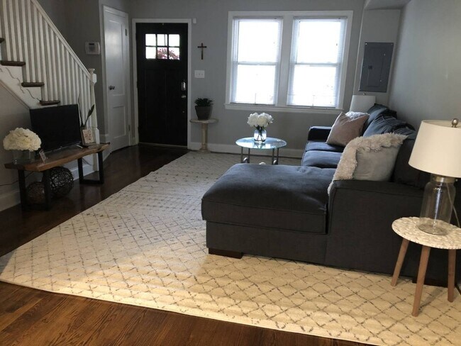 Photo - 924 15th St SE