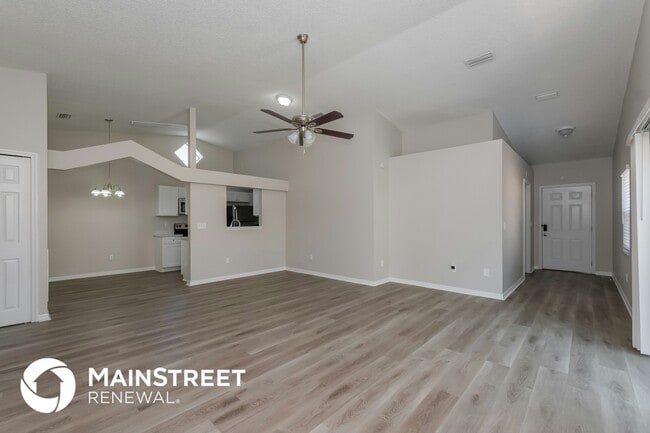 13404 Laraway Dr