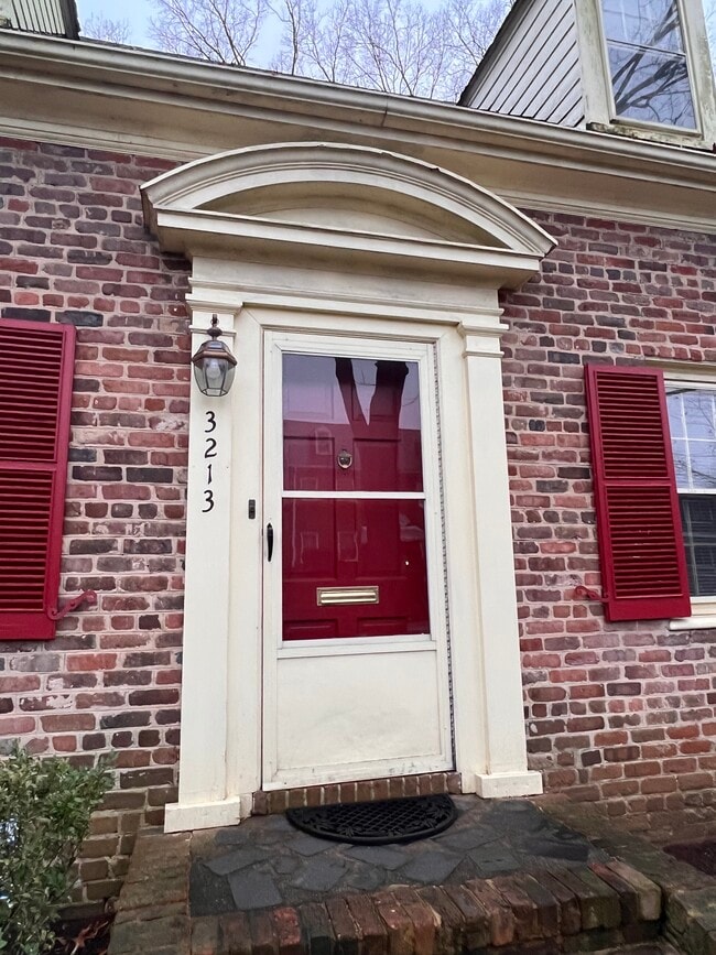 Photo - 3213 Condie St