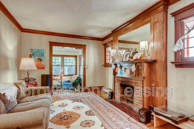 Photo - 1033 N Marion St Unidad #FL1