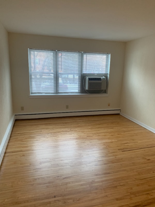 Building Photo - 880 Cleveland Ave S Rental