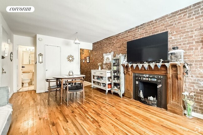 Building Photo - 127 W 81st St Rental