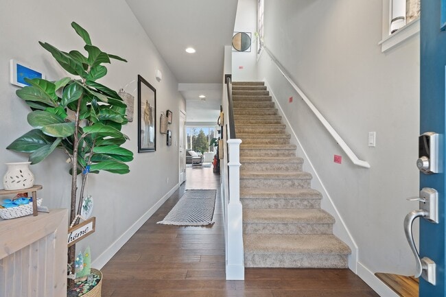 Entrada - 1182 NE Sockeye Ct