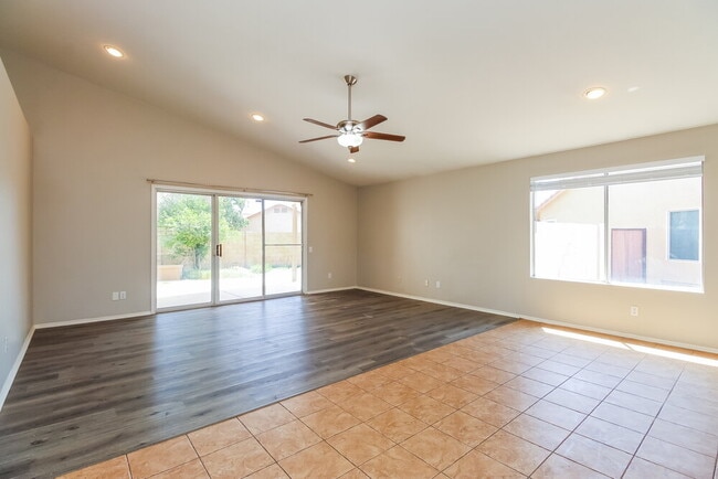 Photo - 633 S Bonito Ct