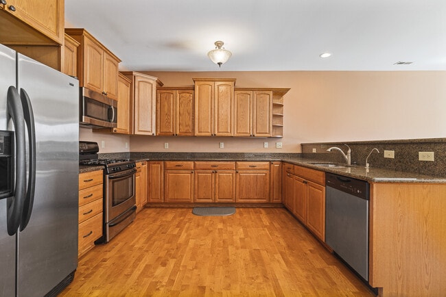 Photo - 153 Hawick St