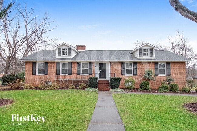 Building Photo - 535 Drumheller Rd