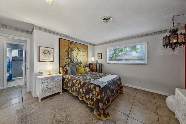Photo - 441 SE 1st Ave