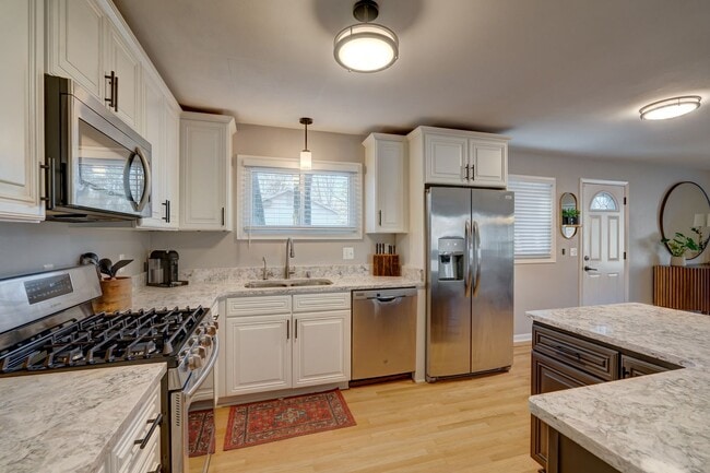Building Photo - 4609 Waukesha St