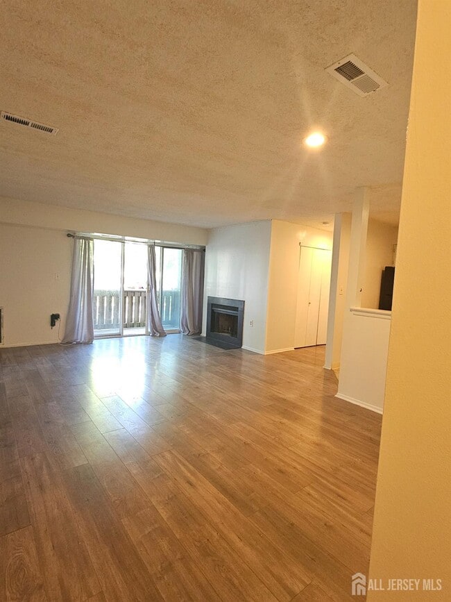 Photo - 2307 Aspen Dr