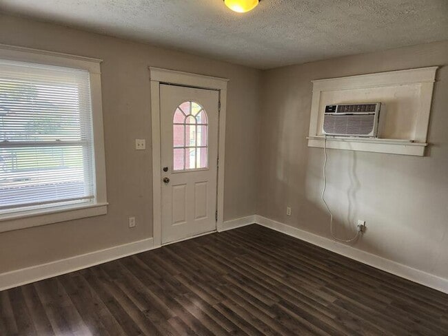 Photo - 245 S Randolph St