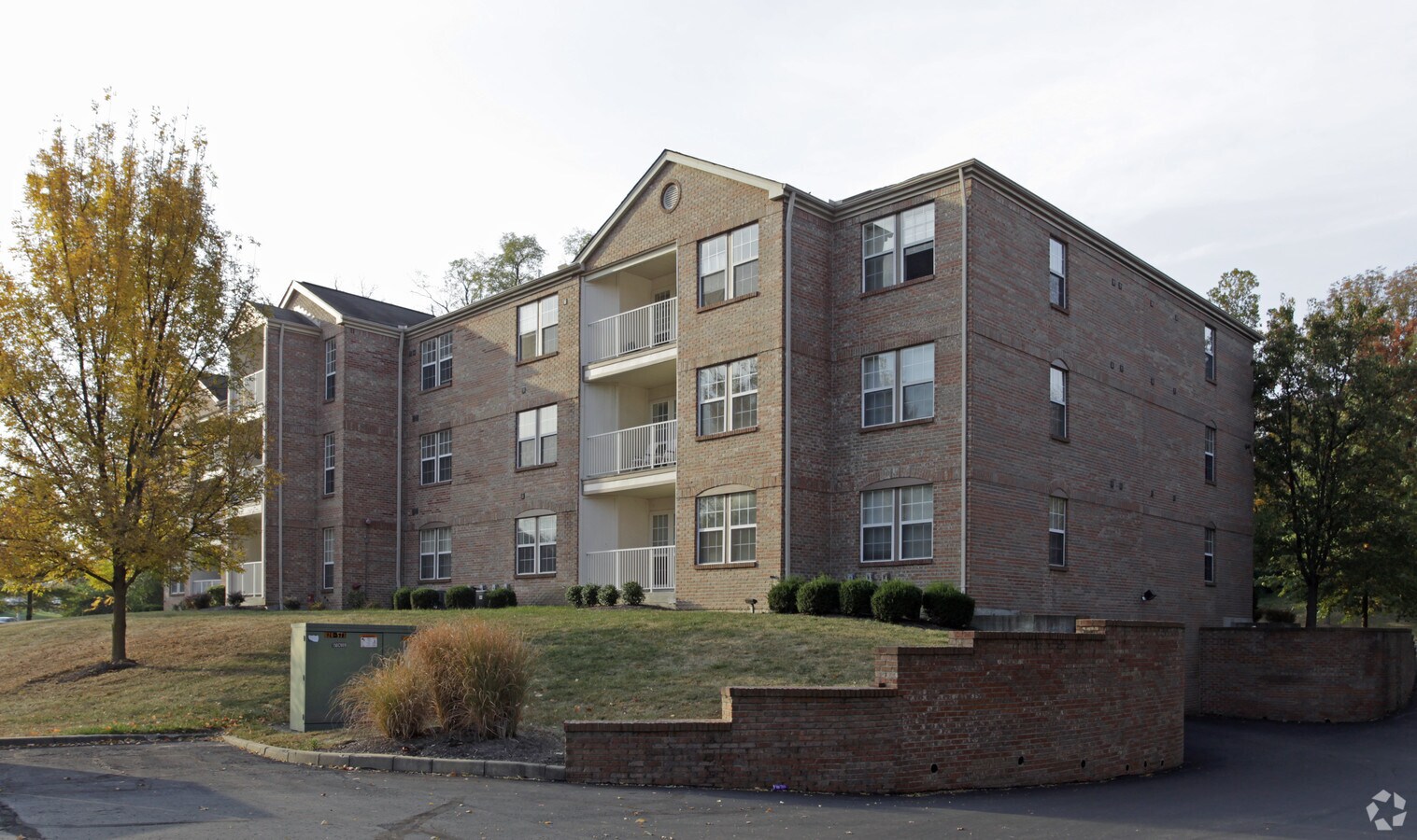 Photo - 9395 Plainfield Rd