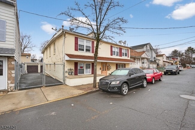 Photo - 1290 Baker St Unidad 1L
