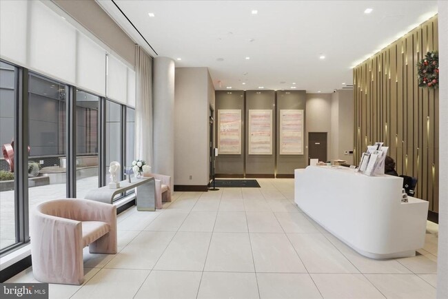 Photo - 1201 N Royal St Unit 411