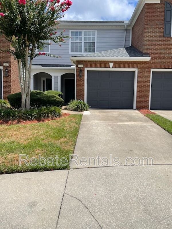 Building Photo - 13475 Stone Pond Dr