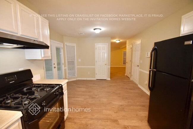 Photo - 2000 Morning Walk NW