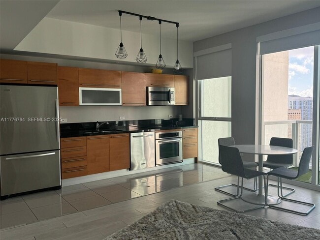 Building Photo - 244 Biscayne Blvd Unit 3905