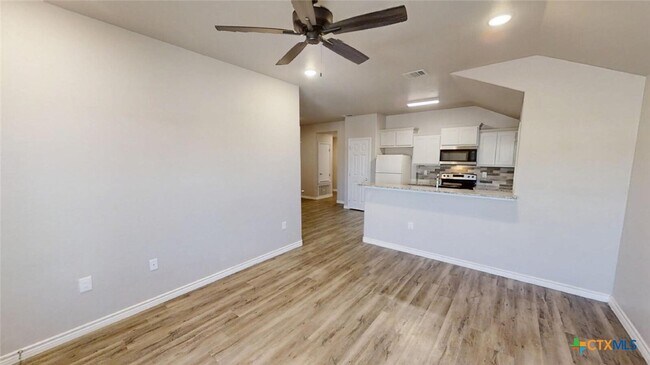 Photo - 130 Wind Ridge Dr