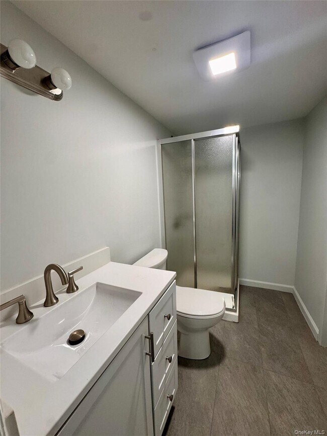 Photo - 516 Morris Park Ave Unit 3