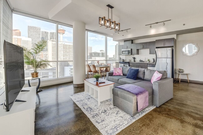 Photo - 135-113 13 Ave SW Unit ID1244630P