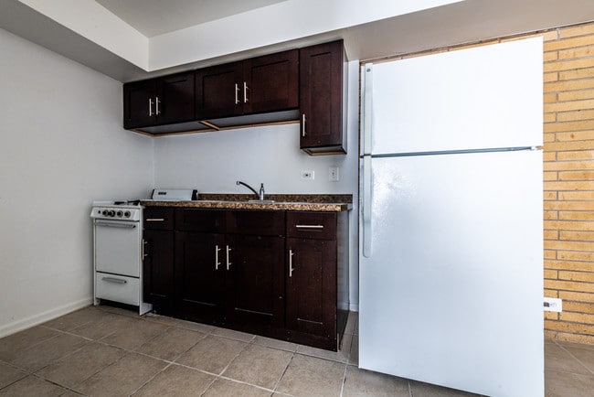 Photo - 8515 S Green