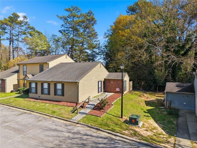 Building Photo - 129 Sandalwood Cir