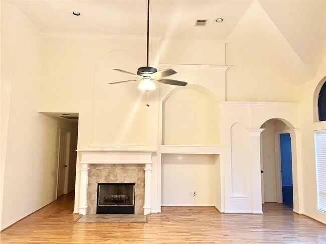 Photo - 17707 Cypress Laurel St