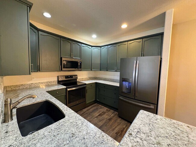 Photo - 9557 W San Juan Cir Unit 305