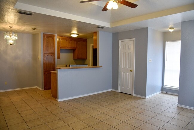 Photo - Spacious 3 Bedroom 2 Bath duplex Decatur TX