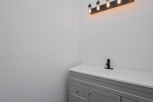 Photo - 9007 Hilda St