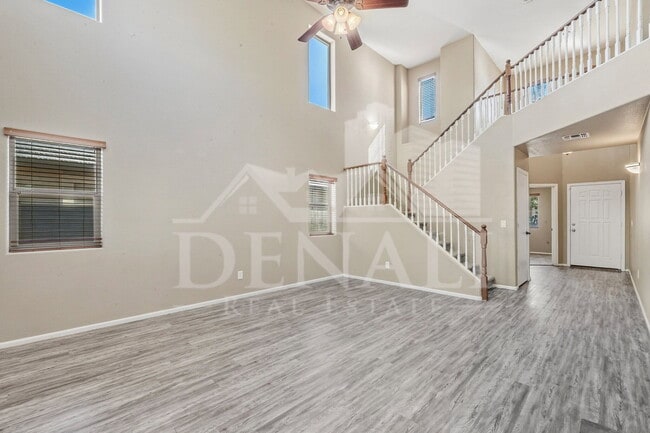 Photo - 1090 E Taylor Trail