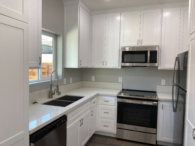 Photo - 1813 Helena Ave