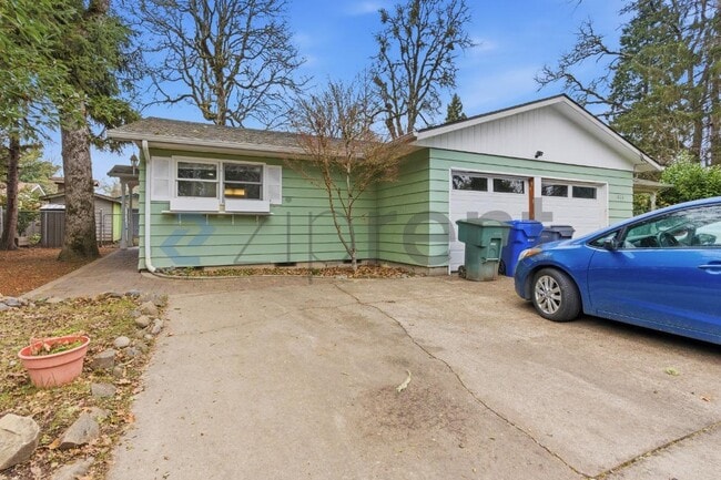 Photo - 1865 Brookside Ave NW