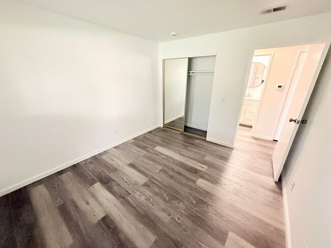 Photo - Beautifully Updated Corner Unit with Mountain Views in Palm Springs Villas I Unit 216