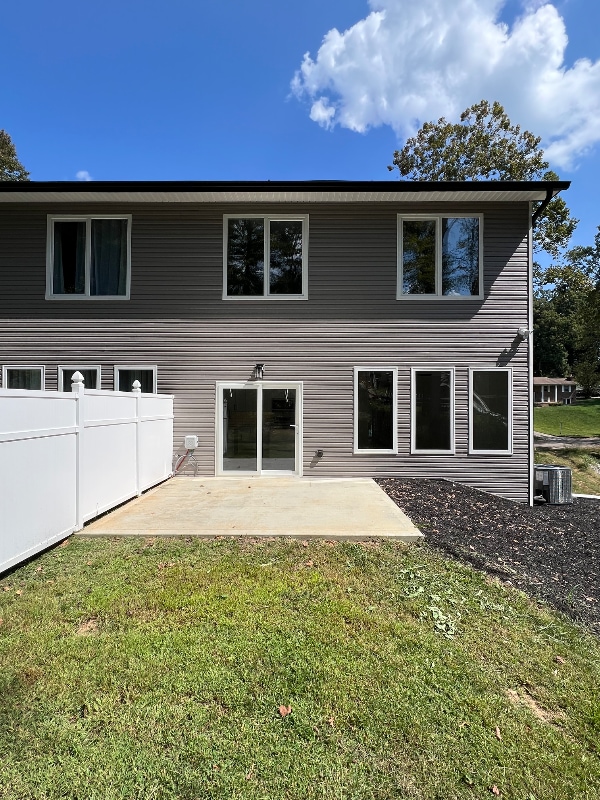 Photo - 1533 Westop Trail