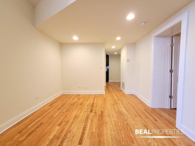 Photo - 1 bedroom in CHICAGO IL 60613 Unidad GDS