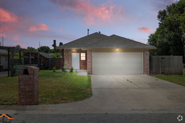 Building Photo - 118 S L Ave Rental