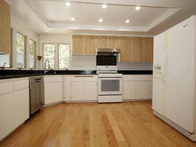 Photo - 1760 Winton Rd