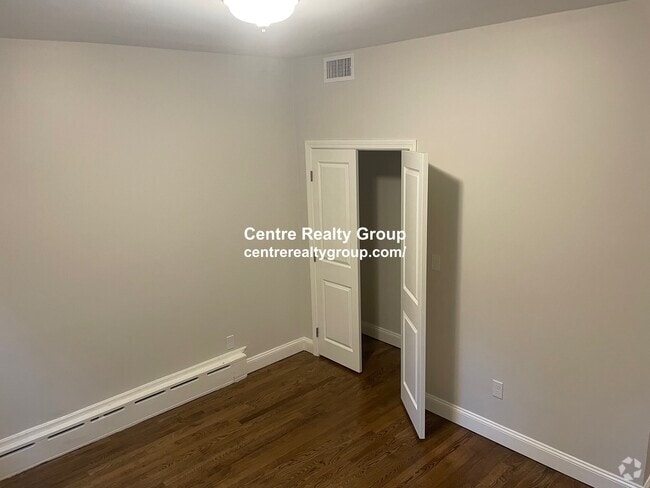 Building Photo - 1712 Beacon St Rental