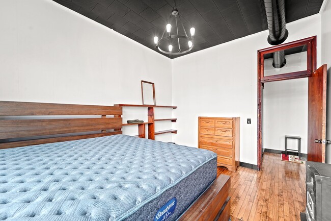 Photo - 136 Court St Unidad 2