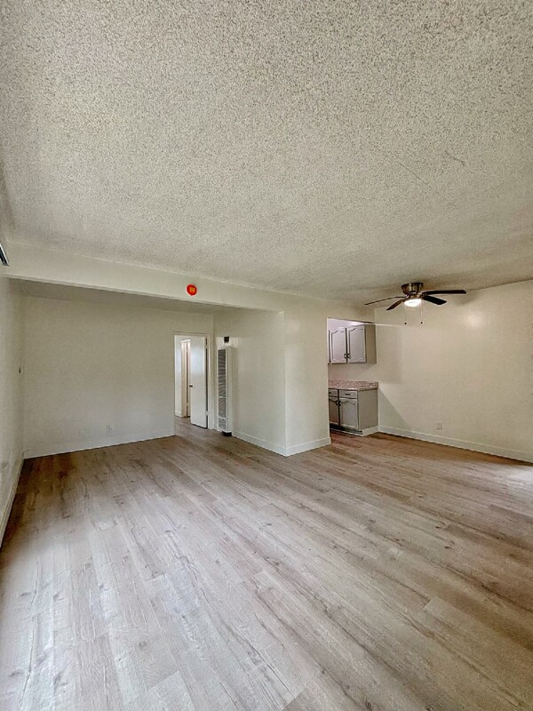 Photo - 219 S Lillie Ave Unit 5