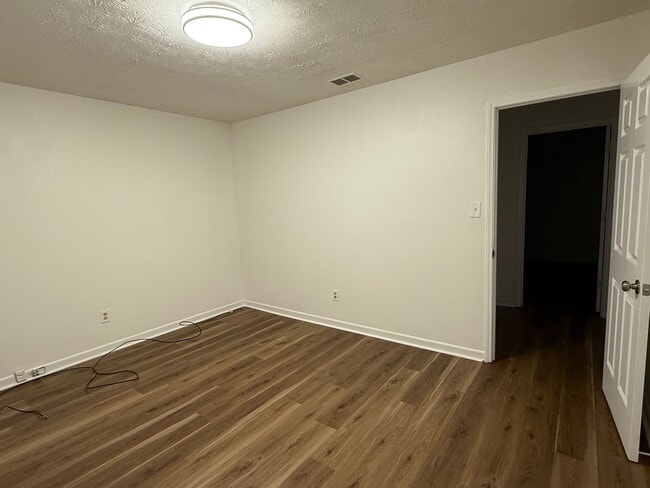 Photo - Fowler Drive Unidad 365