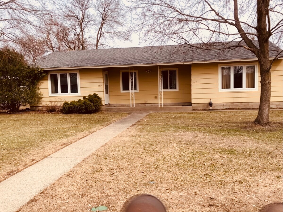 Photo - 1419 7th St N