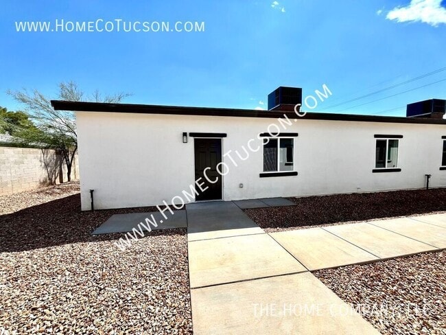 Building Photo - 1603 S Van Buren Ave Rental