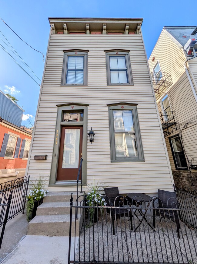 1117 Belvedere St. - 1117 Belvedere St Unit 1
