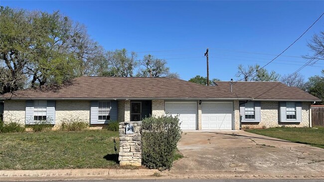 Photo - 707 Garden Meadow Dr House