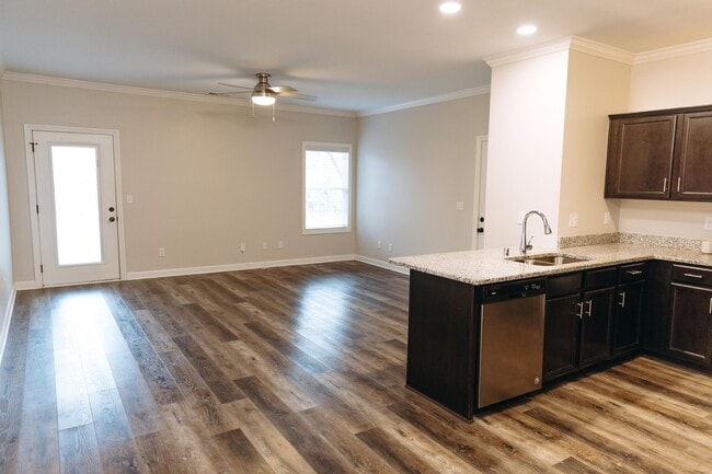 Photo - Laurel Ridge