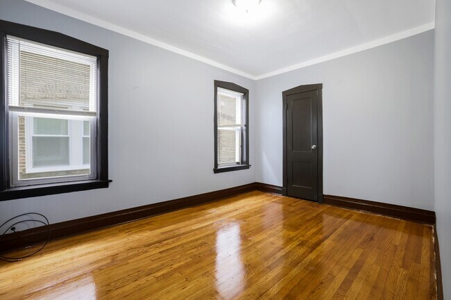 Photo - 8243 S Sangamon St Unit G