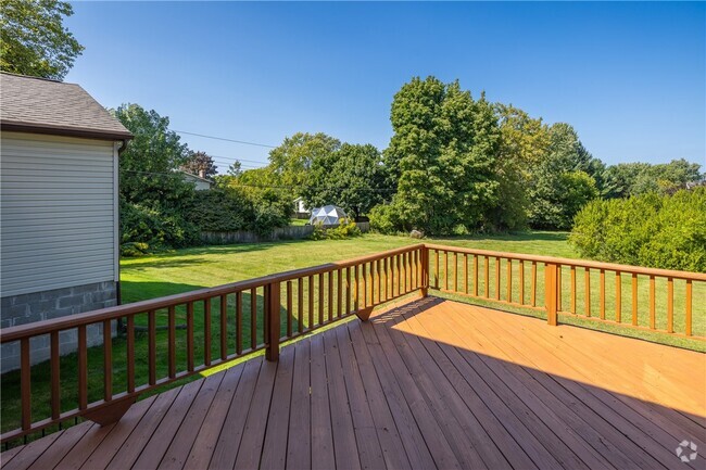 Building Photo - 460 Stone Rd Rental