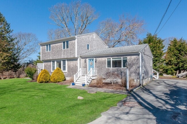 Photo - 26 Mattakiset Rd